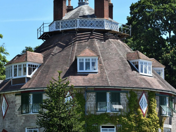 A La Ronde - Events