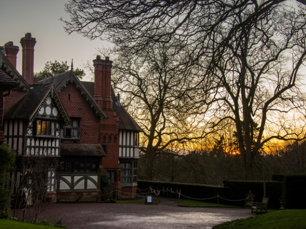 Don't Go into the Cellar, Victorian Theatre presents "Charles Dickens Telling Tales"