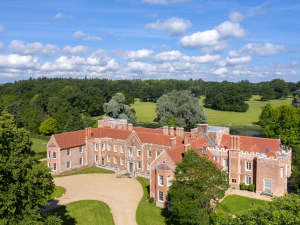 Talk: Who cut up The Vyne's cathedral book?