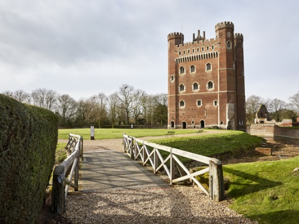 Nature Sketching Workshop at Tattershall Castle