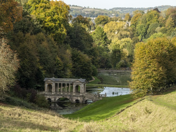 Gardeners' seasonal garden walks at Prior Park - spring