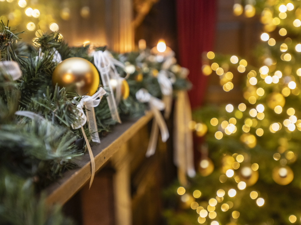 Christmas ornament decorating workshop at Erddig