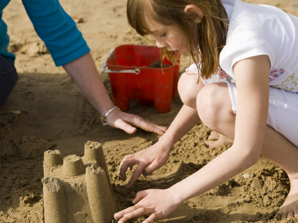 Sand sculpture workshops at Anglesey Abbey