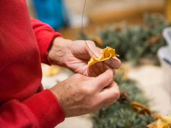 Gweithdy Torch Hydrefol gyda Floverly | Autumn Wreath Workshop with Floverly