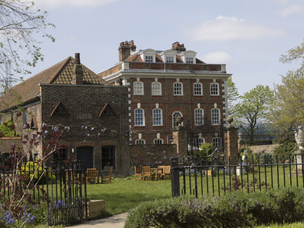 A Christmas Carol; performance with music