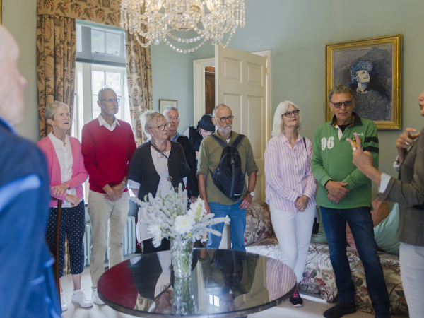 British Sign Language (BSL) Led Chartwell Highlights Tour