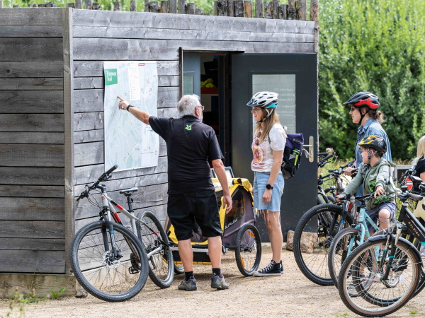 1-to-1 Cycling Lessons: Learn to Ride at Calke Explore