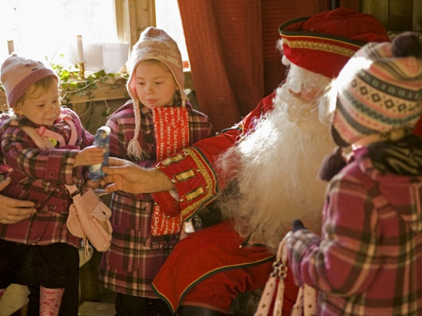 Supper with Father Christmas at Chirk Castle
