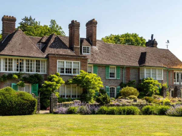 Nuffield Place - Guided House Experience (dates from 26 June onwards)