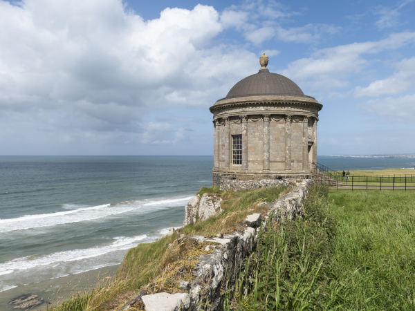 Four Seasons Painting Workshop Episode 1 - Spring at Mussenden Temple
