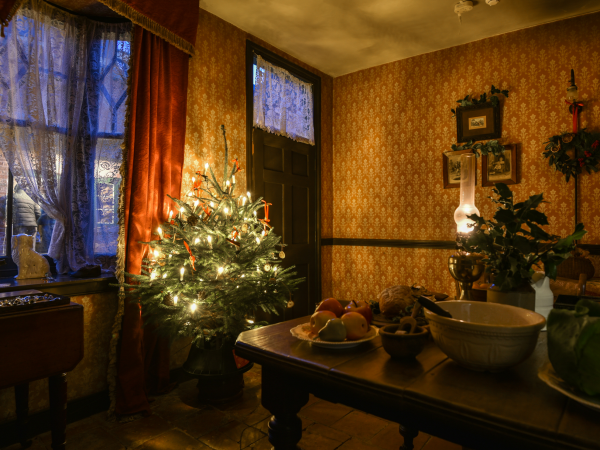 The Back to Backs by Candlelight - Christmas Tour