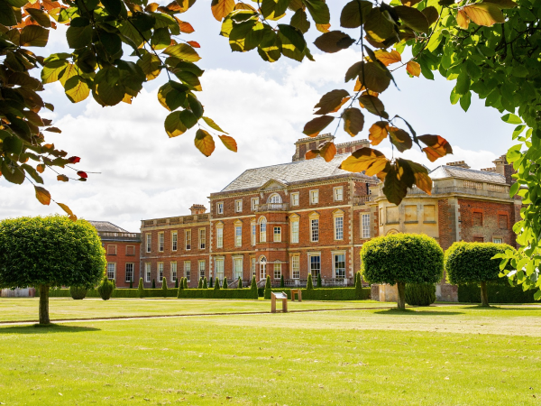 Spring Workshop - Sketching at Wimpole