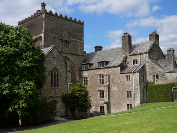British Sign Language Tour: Buckland Abbey