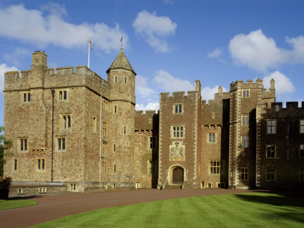Dunster Castle Experience Days - A Morning with the Head Gardener