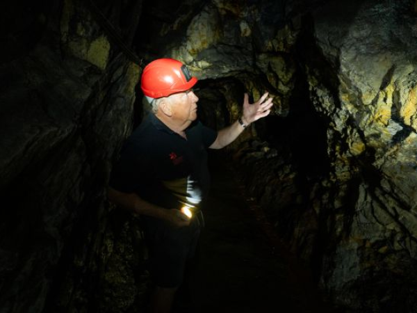 THE VICTORIAN TOUR – Guided underground tour of a dark mine (dates from 25 June onwards)
