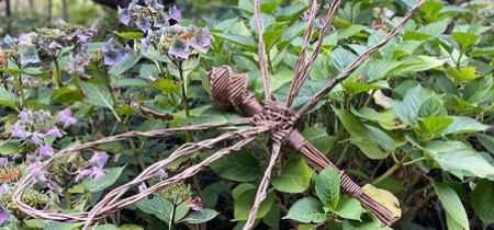 Wildlife Willow Weaving with Juliette Hamilton - Dragonfly