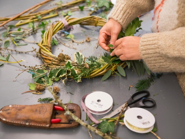 Christmas wreath making workshop - Townend