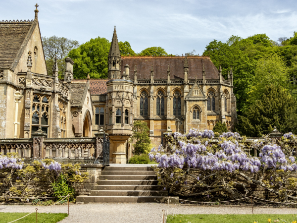 Chapel Concert: The Chandeliers