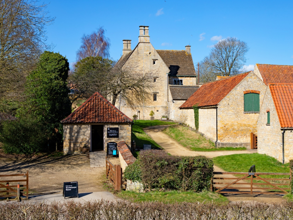 Dig into History — Family Archaeology Adventure at Woolsthorpe Manor!