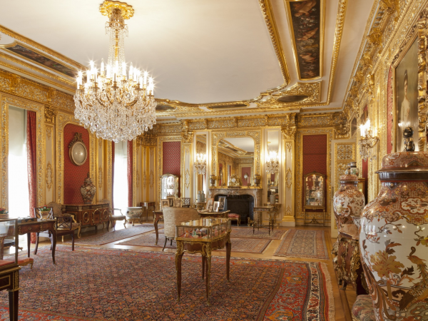 Curators' talk on Dress to Impress: Fashion in Art