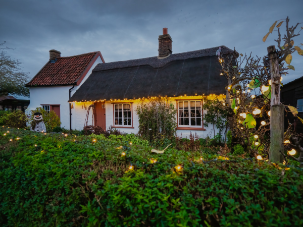 "Twas the Night Before Christmas". A story telling treat in Fen Cottage